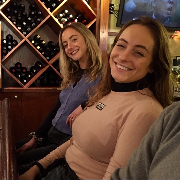 Meet your Posher, Ava - Picture 2 of 2